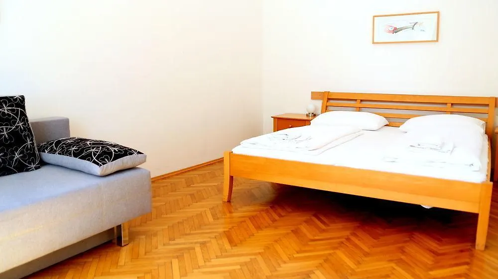 Belvedere Appartements Vienna Apartment